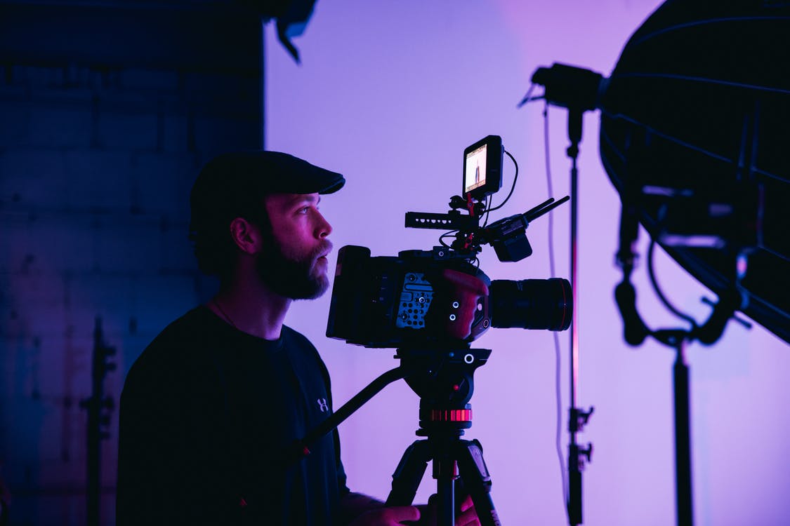 Behind the Scenes: A Step-by-Step Guide to Video Production in 2022